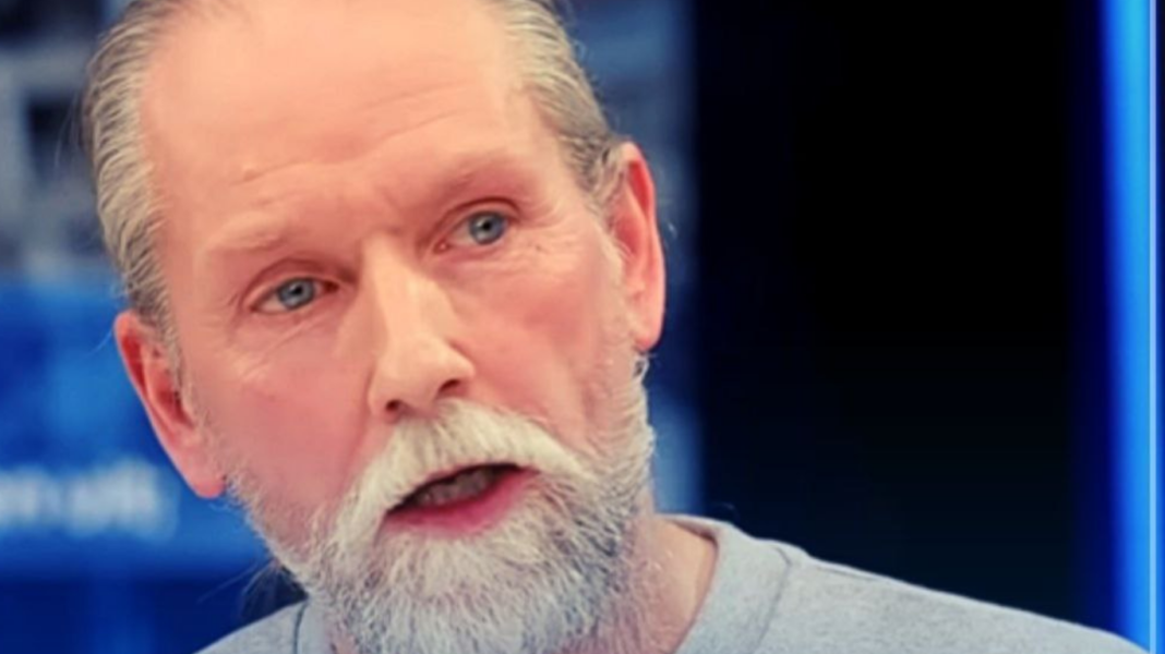 هوگربیتس جارەکا دی جیهان ل هەژاند: هۆشدارییا بومەلەرزەکا ٧ پلەیی ل ٢٠ێ شوباتێ ددەت.