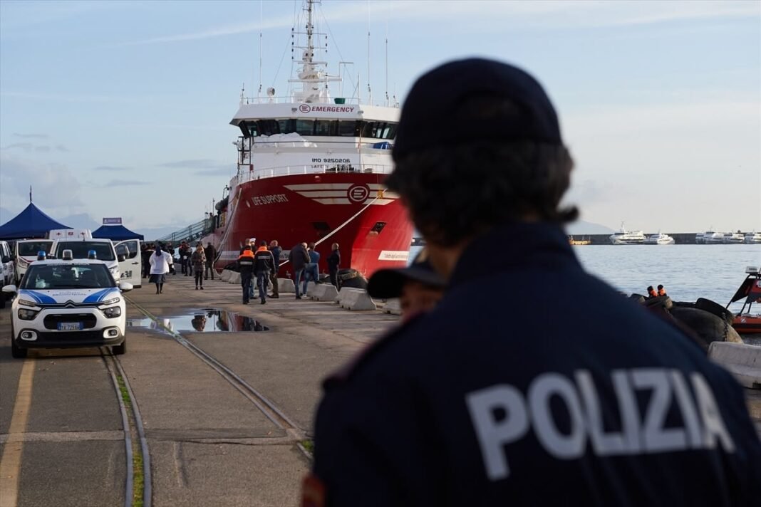 کارەساتەکا دلتەزین ل کەناراوێن ئەنتالیا؛ ١٤ کۆچبەران گیانێ خۆ ژ دەست دان.